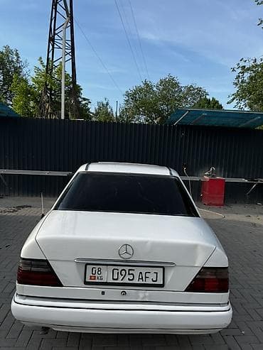 audi v8: Mercedes-Benz W124: 1994 г., 2 л, Автомат, Газ, Седан — 6