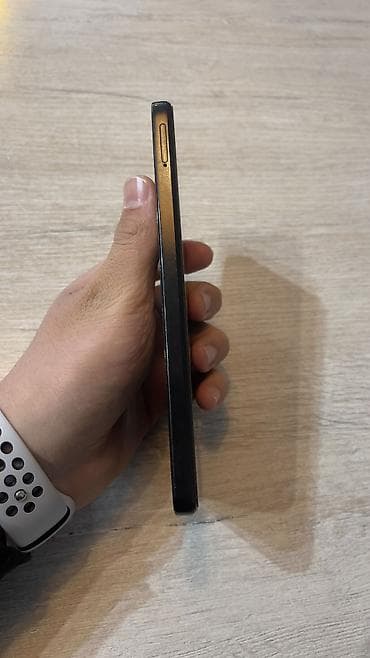 redmi 13a: Redmi, Redmi 12, Б/у, 128 ГБ, цвет - Черный, 2 SIM — 4