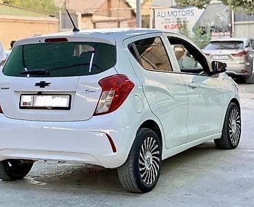 камаро бишкек: Chevrolet Spark: 2017 г., 1 л, Автомат, Бензин, Хетчбек — 4
