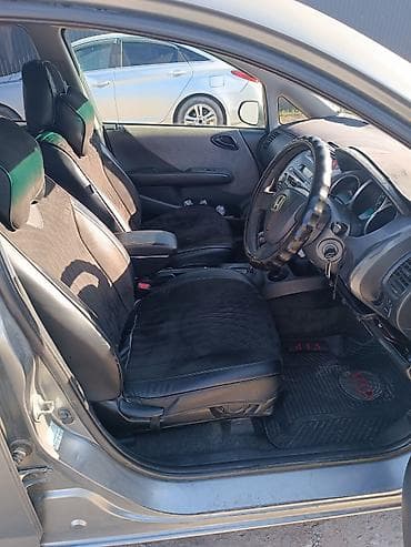 fit rs: Honda Fit: 2003 г., 1.3 л, Автомат, Бензин, Хэтчбэк — 4