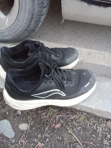 обувь на осень: Продам кроссовки на осень и зиму размер 42. Состояние хорошее без — 3