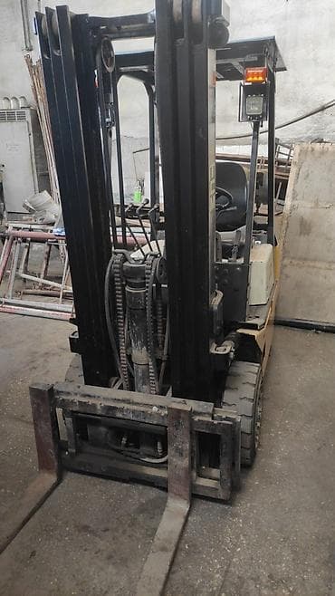 Погрузчик, 1997 г., Колесный, Вилочный