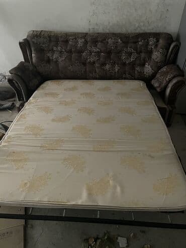 диван бир кишилик: Түз диван, Колдонулган, Үч кишилик — 4