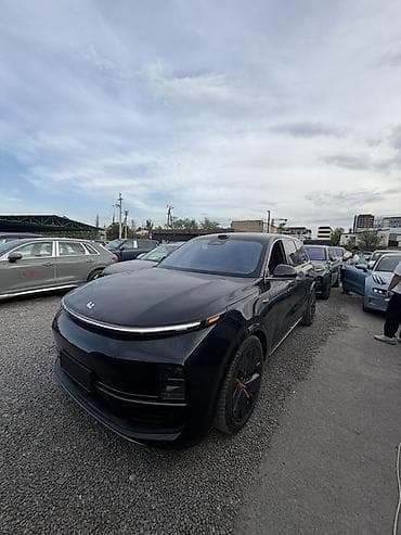 21: Lixiang L9: 2025 г., Гибрид, Кроссовер — 1