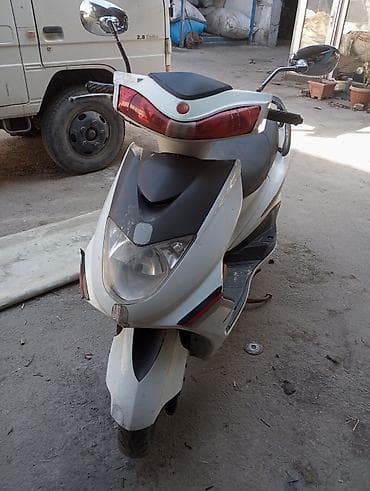 детский мопед на бензине: Скутер M8 150 куб - Тип: бензиновый скутер (вариатор) - Модель: M8 — 8