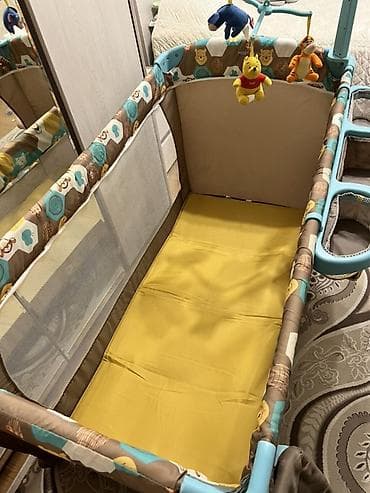 Детский мир: Детский манеж-кроватка POOH с комплектом аксессуаров. ❗️матрас — 7