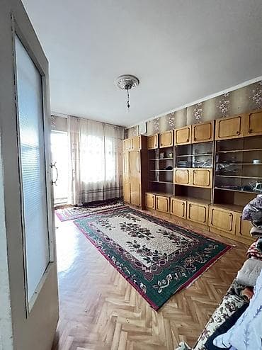 6 комнатная квартира: 3 комнаты, 68 м², 106 серия, 6 этаж, Старый ремонт — 2