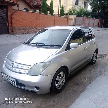 Toyota Ist: 2004 г., 1.5 л, Автомат, Бензин, Хэтчбэк at lalafo.kg Toyota Ist: 2004 г., 1.5 л, Автомат, Бензин, Хэтчбэк