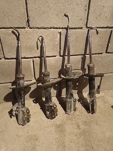 Комплект амортизаторов Toyota 2003 г., Б/у, Оригинал, Япония