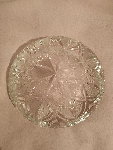 камни 70: Стеклянная, круглой формы пепельница с 4 углублениями для сигарет, с — 2