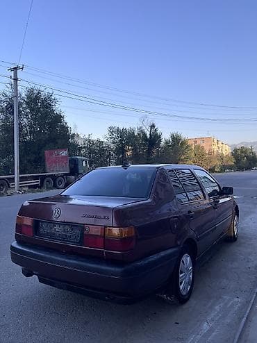 Volkswagen Vento: 1993 г., 1.8 л, Механика, Бензин, Седан — 6