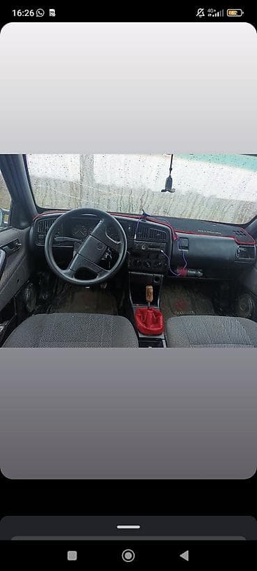 голф 3 ош: Volkswagen Passat: 1990 г., Механика, Седан — 4