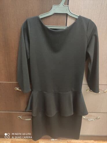 Продаю платья размер 44-46-48,каждое по 500 сом