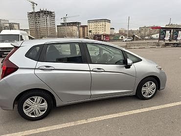 highlander 2018: Honda Fit: 2019 г., 1.5 л, Вариатор, Бензин, Хэтчбэк — 2