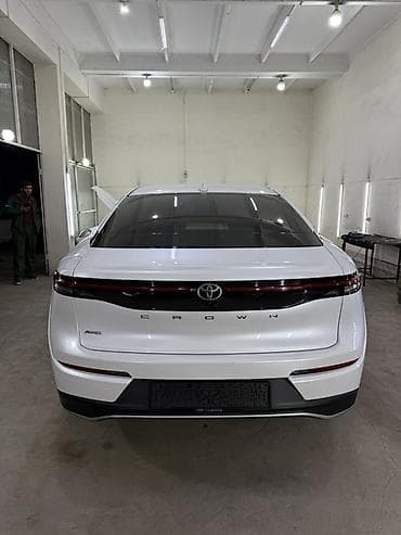 краун маджеста: Toyota Crown: 2023 г., 2.5 л, Автомат, Гибрид, Кроссовер — 2