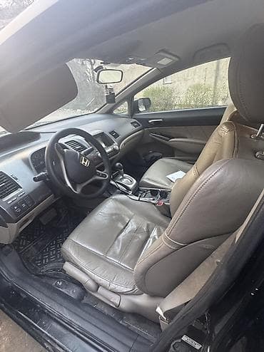 civic: Honda Civic: 2009 г., 1.3 л, Автомат, Бензин, Седан — 6