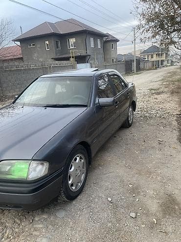 Продажа авто: Mercedes-Benz C-Class: 1994 г., 2 л, Автомат, Бензин, Седан — 5