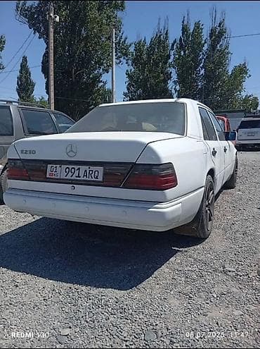 Mercedes-Benz E-Class: 1990 г., 2.3 л, Механика, Бензин, Седан — 2