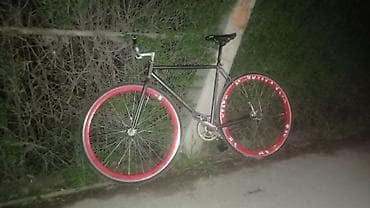 fixed tsunami: Фикс-байк (fixed gear) с легкой стальной рамой и колёсами 700C — 2