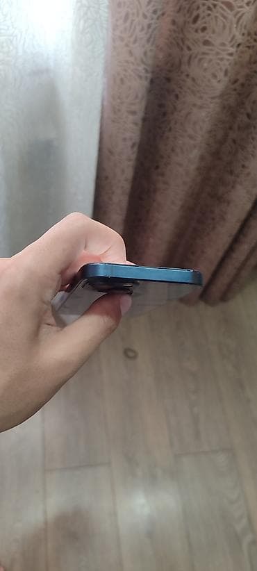 13 mini 128: IPhone 13, Б/у, Синий, Чехол — 6