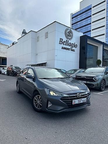 Hyundai Avante: 2018 г., 1.6 л, Автомат, Бензин, Седан