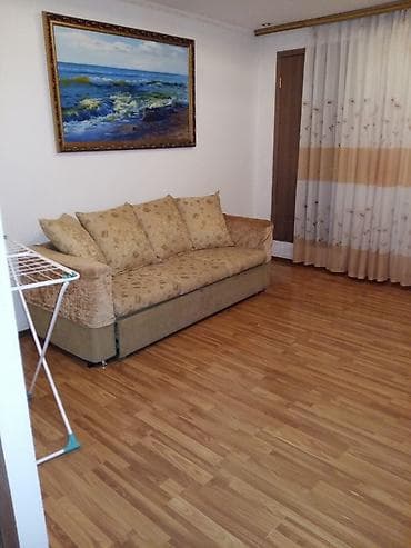 срочно дом: 2 комнаты, 52 м², Кок-Жар мкр Индивидуалка, 7 этаж, Старый ремонт — 1