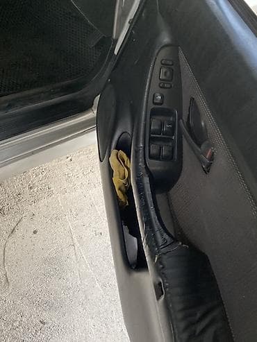 капот легаси: Subaru Legacy: 2000 г., 2 л, Автомат, Бензин, Седан — 7