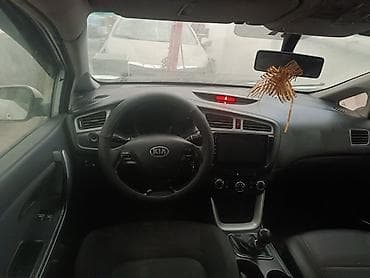 gac s9: Kia Ceed: 2015 г., 1.6 л, Механика, Бензин, Универсал — 5