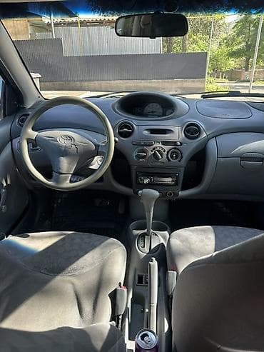 машина жыгули: Toyota Echo: 2001 г., 1.5 л, Автомат, Бензин, Седан — 4