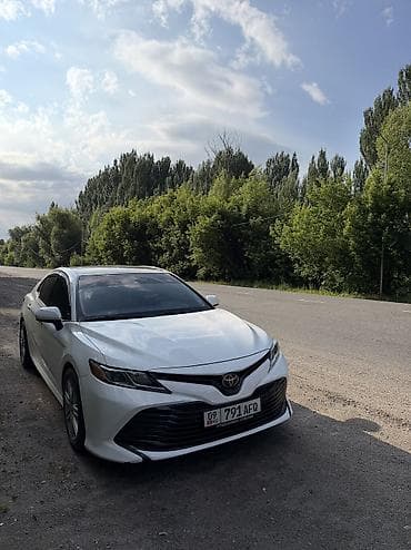 кузов портерге: Toyota Camry: 2018 г., Автомат, Бензин, Седан — 5
