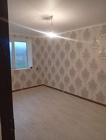 кажи сай: Квартира с ремонтом в центре г.Каинда по ул.Юбилейная. можно под — 7