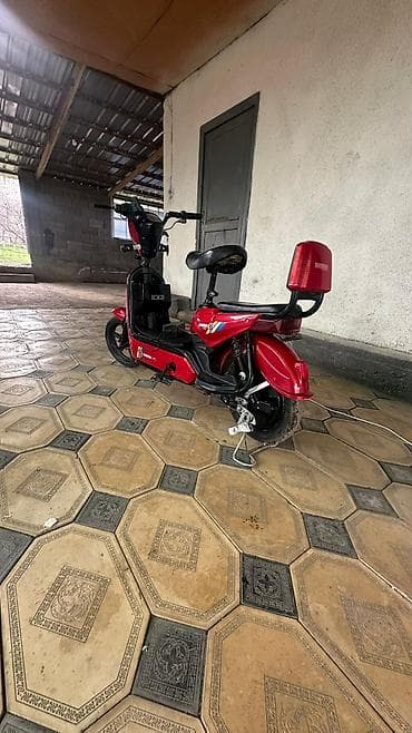 земля продаю: Электроскутер Evestar - Компактный городской электроскутер в красном — 6