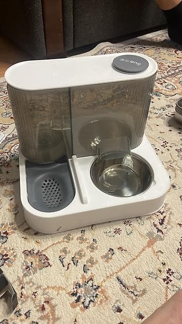 надувная лотка: Автоматическая кормушка и поилка для домашних животных (кошек/малых — 1