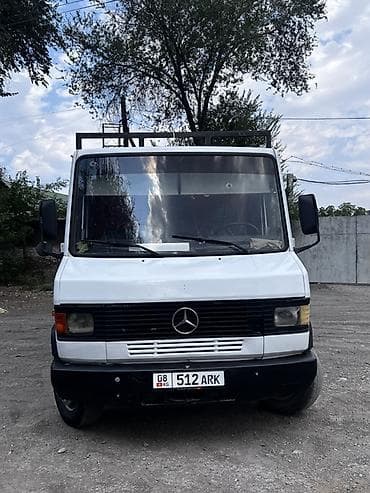 Коммерческий транспорт: Грузовик, Mercedes-Benz, Стандарт, 5 т — 5