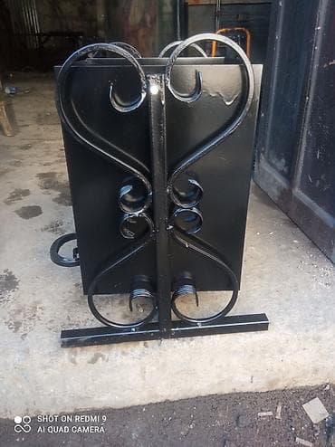 деревянные скамейки: Кованые урны для улицы - Материал: сталь, корпус из листового металла — 3