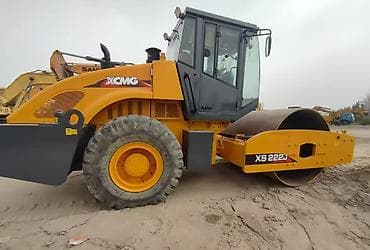 shacman x5000: Каток XCMG XS222J - Тип: вибрационный дорожный каток с одним гладким — 3