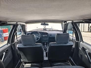 машина bwm: Volkswagen Passat Variant: 1993 г., 1.8 л, Кол менен иштөөчү, Бензин, Универсал — 10