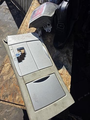 Тойота Камри 40-45 подстаканик