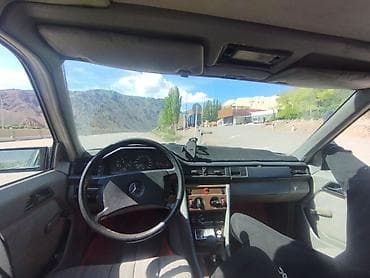 34 е: Mercedes-Benz W124: 1987 г., 2.3 л, Механика, Бензин, Седан — 1