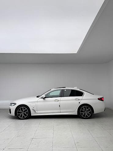 v class: BMW 5 series: 2021 г., 2 л, Автомат, Гибрид, Седан — 3