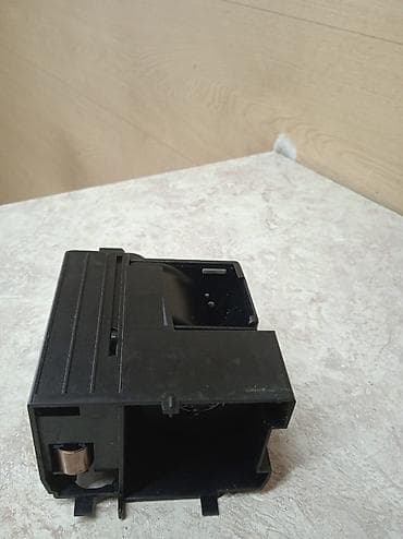 Автозапчасти: Автозапчасти Подстаканник на W211 Mercedes-Benz. Подстаканник в — 5