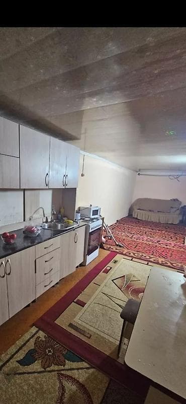 сниму кварт: 70 м², 4 комнаты, Забор, огорожен — 1