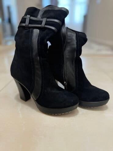 Размер 37, натуральная замша, одевала только один раз, состояние