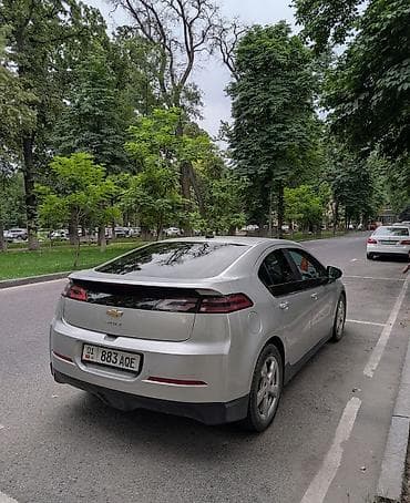e2 byd: Chevrolet Volt: 2013 г., 1.4 л, Вариатор, Гибрид, Хэтчбэк — 3