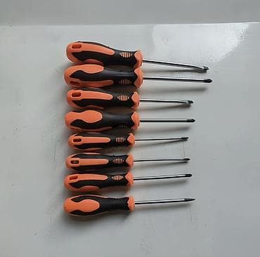 Набор отверток в чехле, 8 предметов Описание: - Комплект из 8