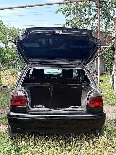 Транспорт: Volkswagen Golf: 1993 г., 1.6 л, Механика, Бензин, Хэтчбэк — 7