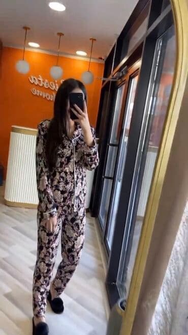 белая ночная сорочка: Пижама Бишкек Сатиновая красота всех видов модели: •Длинный рукав со — 2