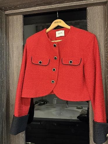 Женская обувь: Стильный укороченный жакет BATIK насыщенного красного цвета с — 1