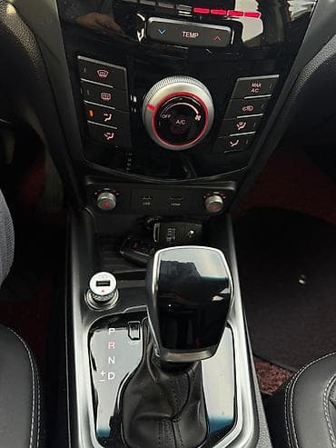 тивол: Ssangyong Tivoli: 2019 г., 1.5 л, Автомат, Бензин, Кроссовер — 5