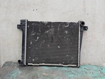 системы охлаждения кронштейны: Радиатор охлаждения двигателя BMW E28, 520i, 1986г.в. Оригинал BEHR — 1